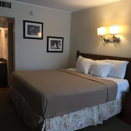 Cheshire Motor Inn-2